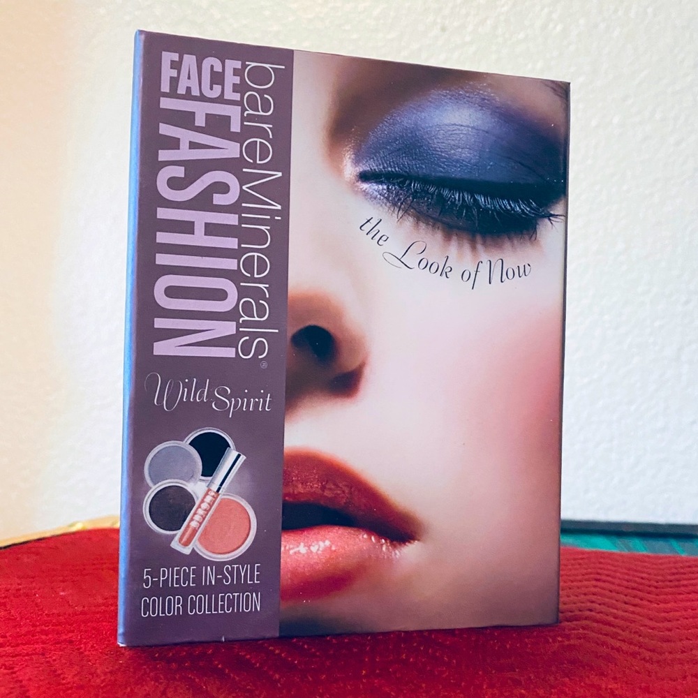 bareMinerals Face Fashion 5 pc set- eyeshadow, blush, lip polish and liner. NIB
